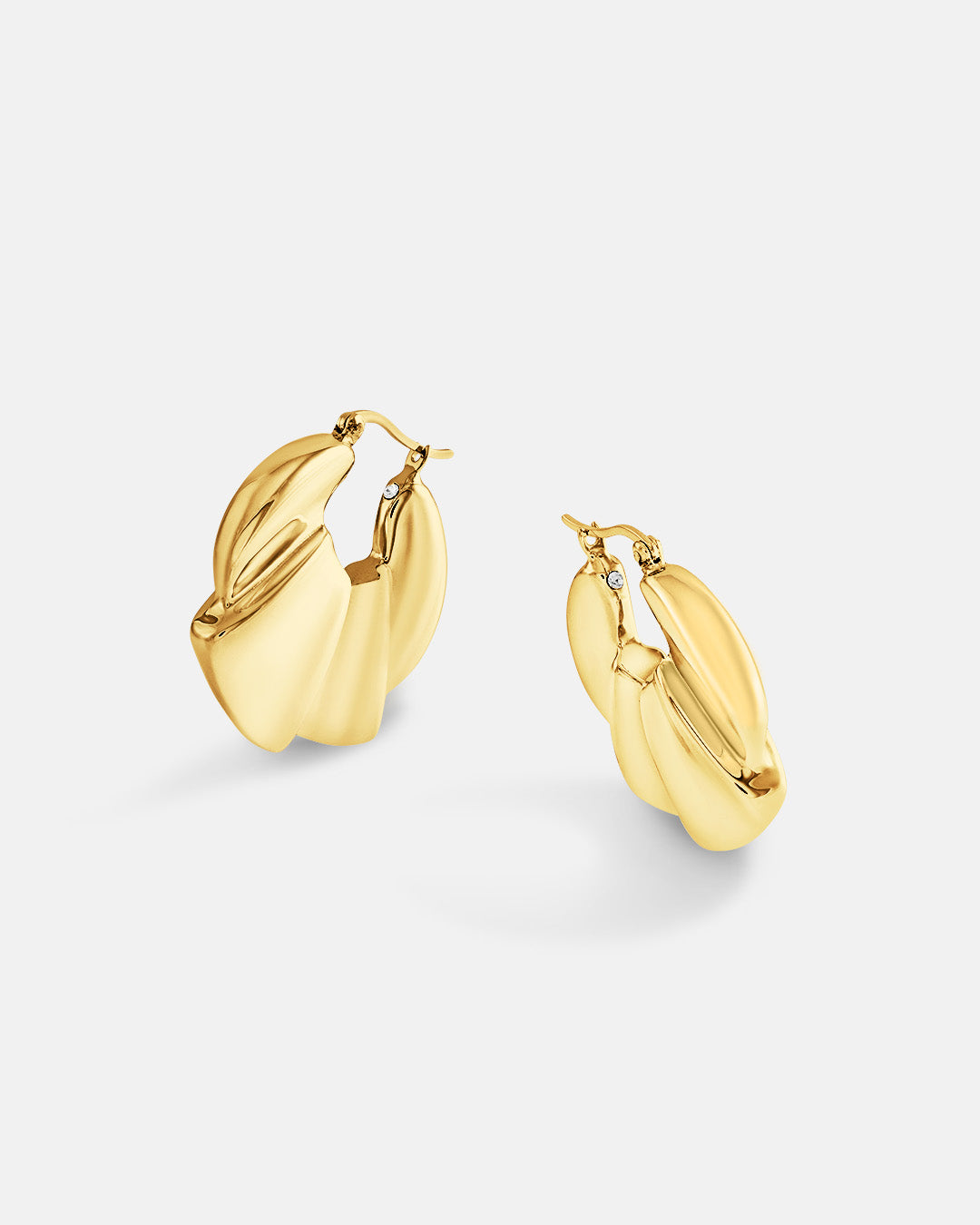 This is the product picture of chunky hoop earrings plated in gold in sterling silver material