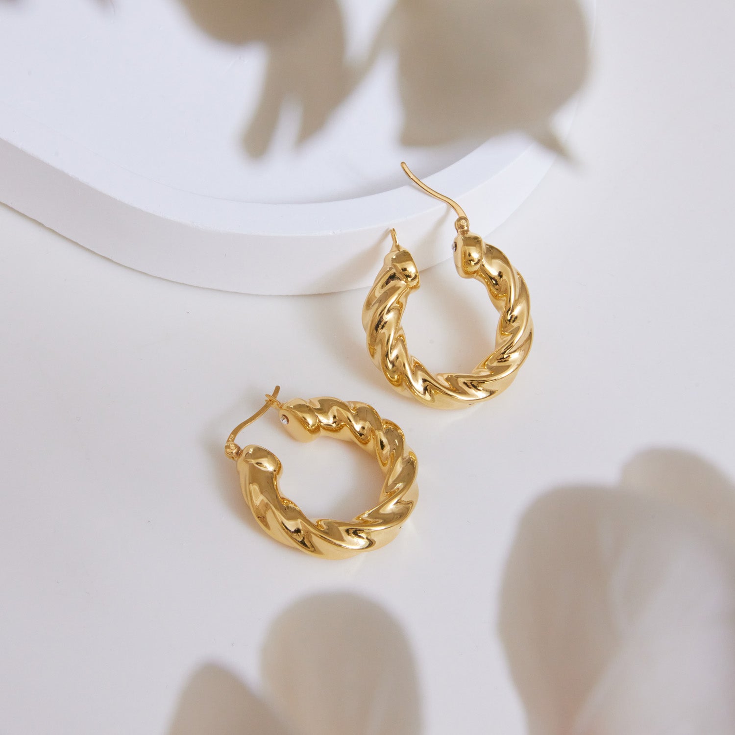 Clementine chunky hoop earrings with twist