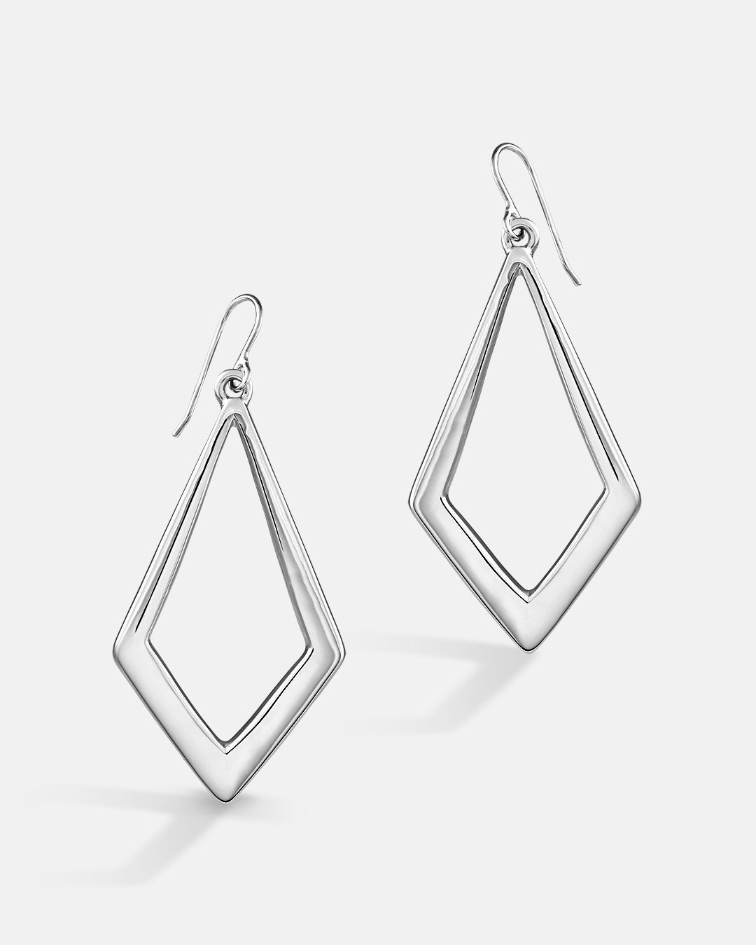 This is the product picture of a a drop earring with a simple geometric rhombus shape design plated in white gold in sterling silver material