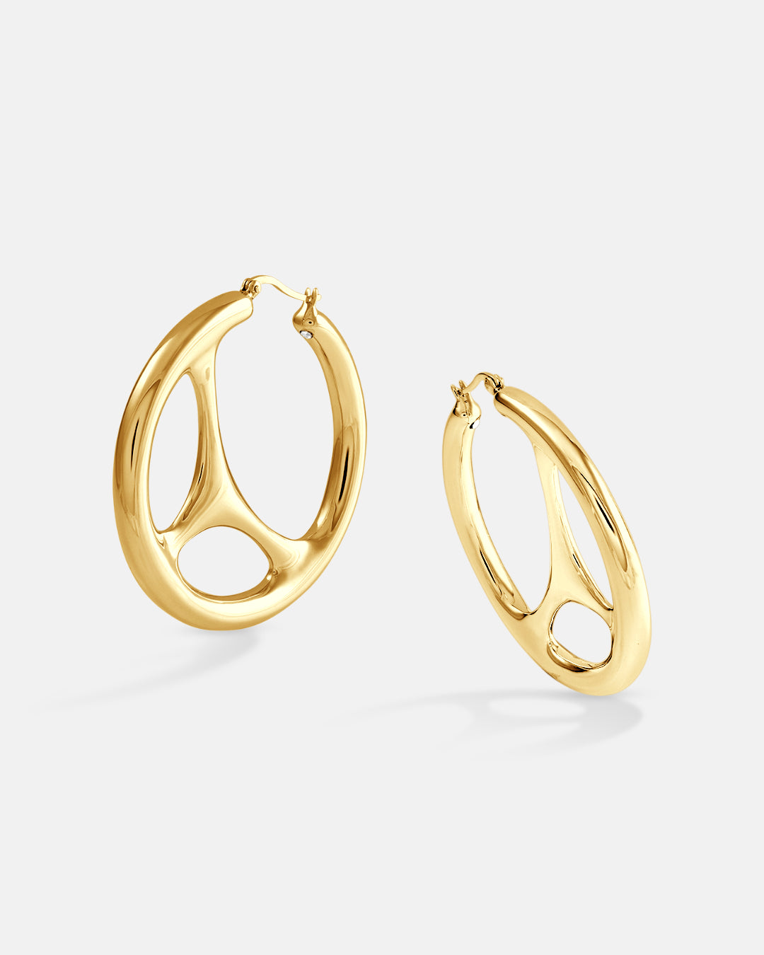 This is the product picture of unique hoop earrings plated in gold in sterling silver material