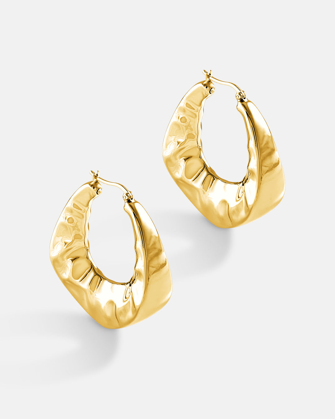 This is the product picture of chunky hoop earrings plated in gold in sterling silver material