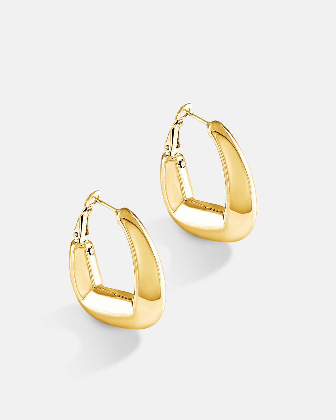 This is the product picture of chunky hoop earrings plated in gold in sterling silver material