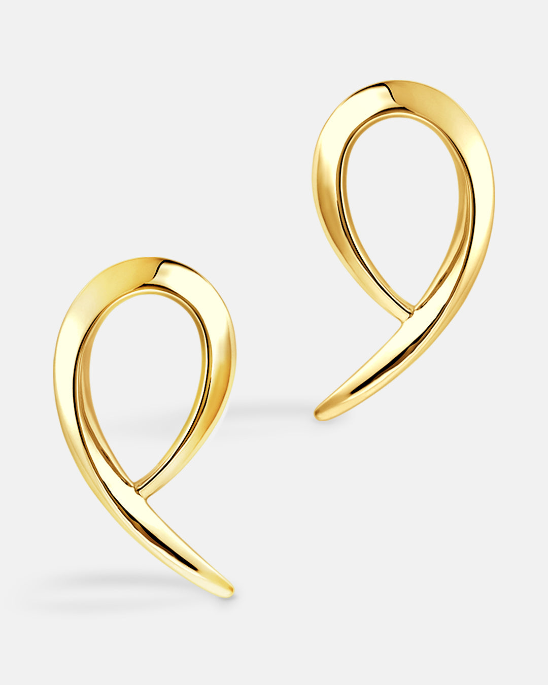 This is the product picture of oversized modern design hoop earrings plated in gold in sterling silver material