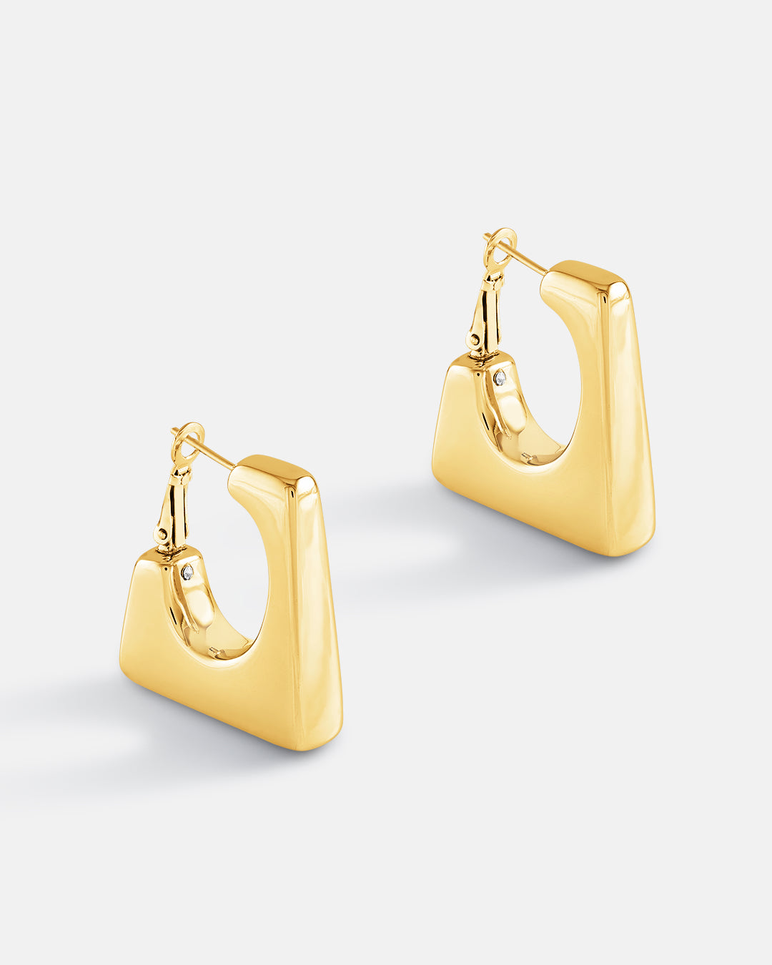  the product picture of a square shaped hoop earrings plated in gold in sterling silver material